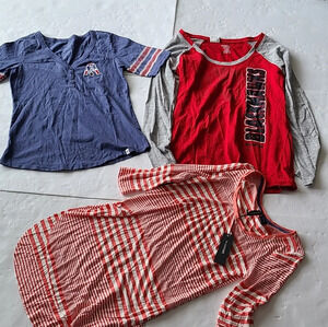 Lot of 3 women's clothes size M tshirts